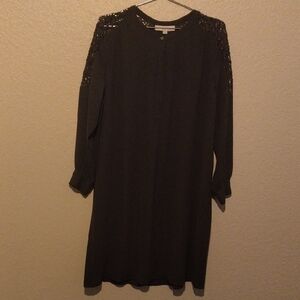 Elegant Dark Grey Dress with Lace Detail